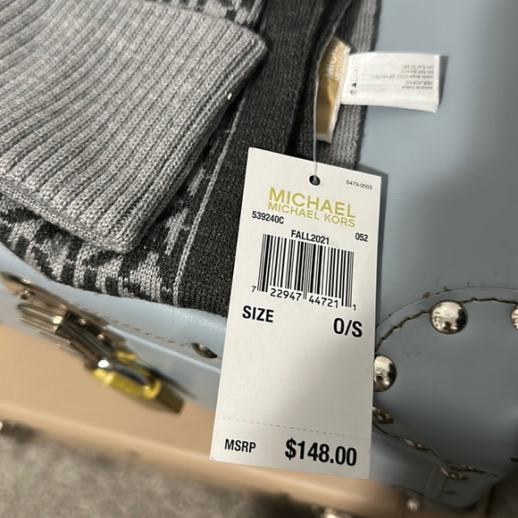 Michael Kors Grey Hat, Gloves, & Scarf Set - Picture 3 of 7